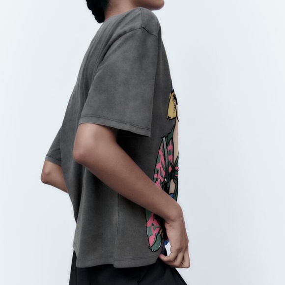 Zara Graphic T-Shirt - Picture 8 of 8